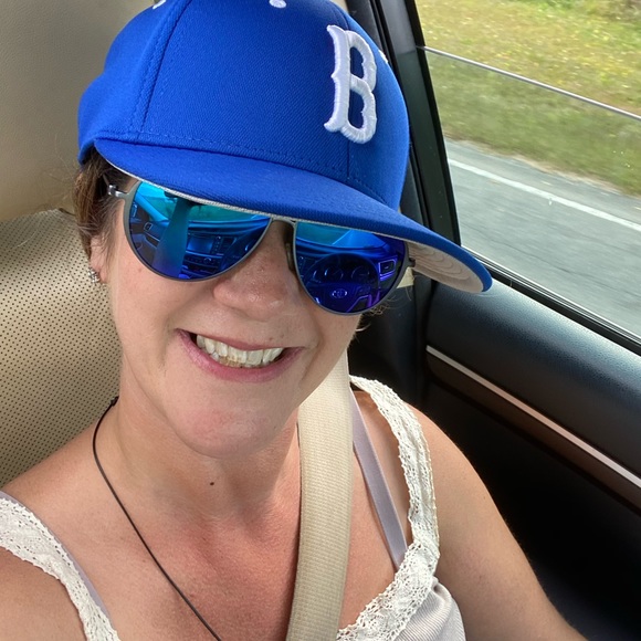 Meet your Posh Ambassador, Hallie - Picture 4 of 6